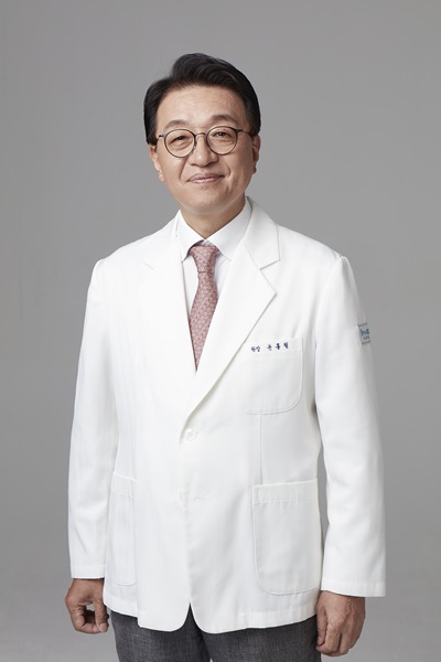 윤홍철 대표이사는 “아이바이오는 정량광형광진단검사 시스템을 개발했다”며 “정량광형광검사는 2018년 보건복지부로부터 신의료기술로 인정받았다”고 설명했다.